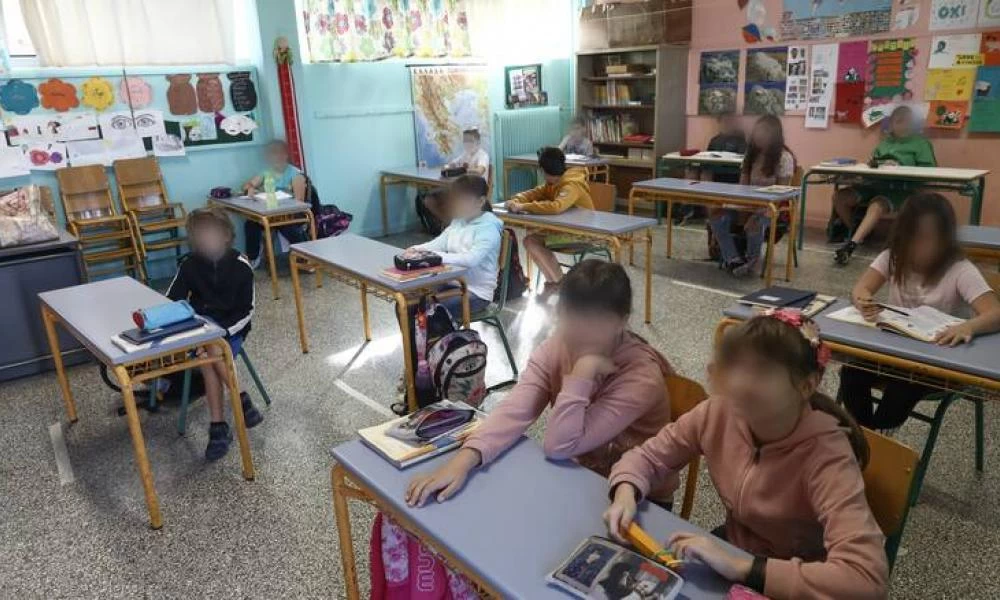 Κορονοϊός: Θετικός μαθητής πήγαινε επί δύο ημέρες στο σχολείο με πυρετό